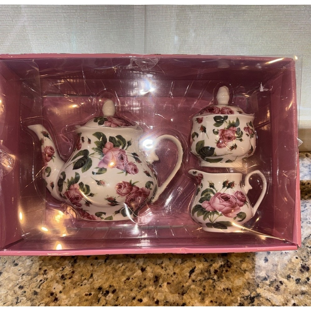 NIB - Kent Pottery Tea Pot  Sugar &‎ Creamer set Pretty Violets Spring flowers